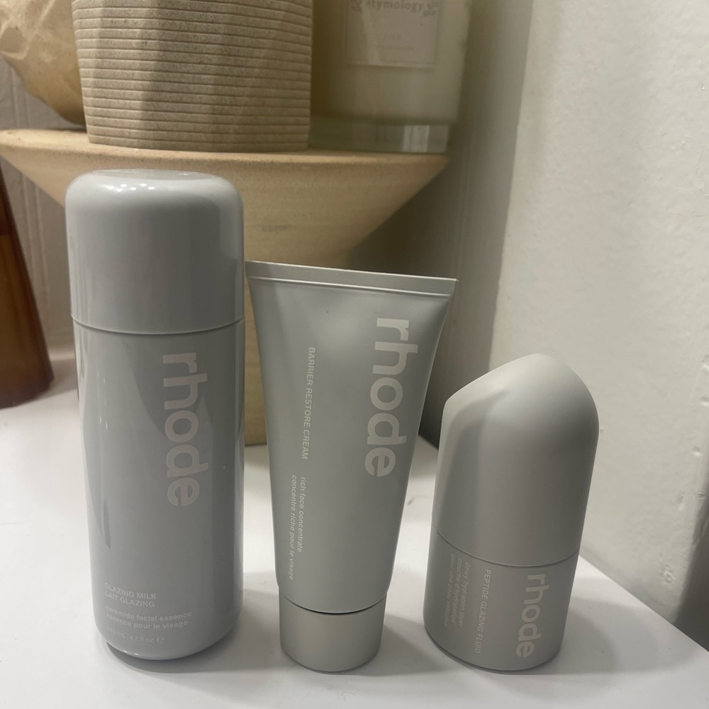 Rhode skincare set